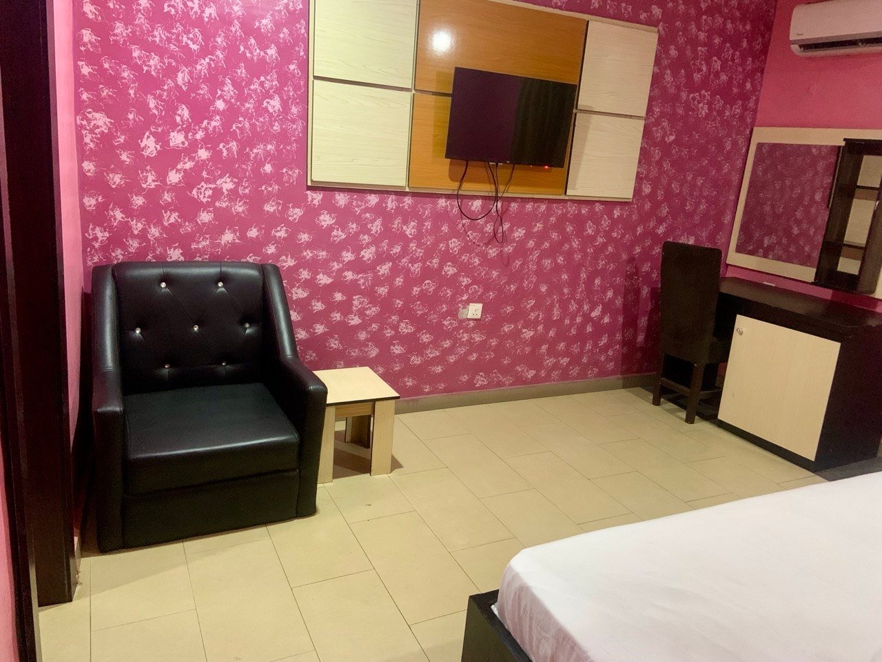 deluxe Room Interior