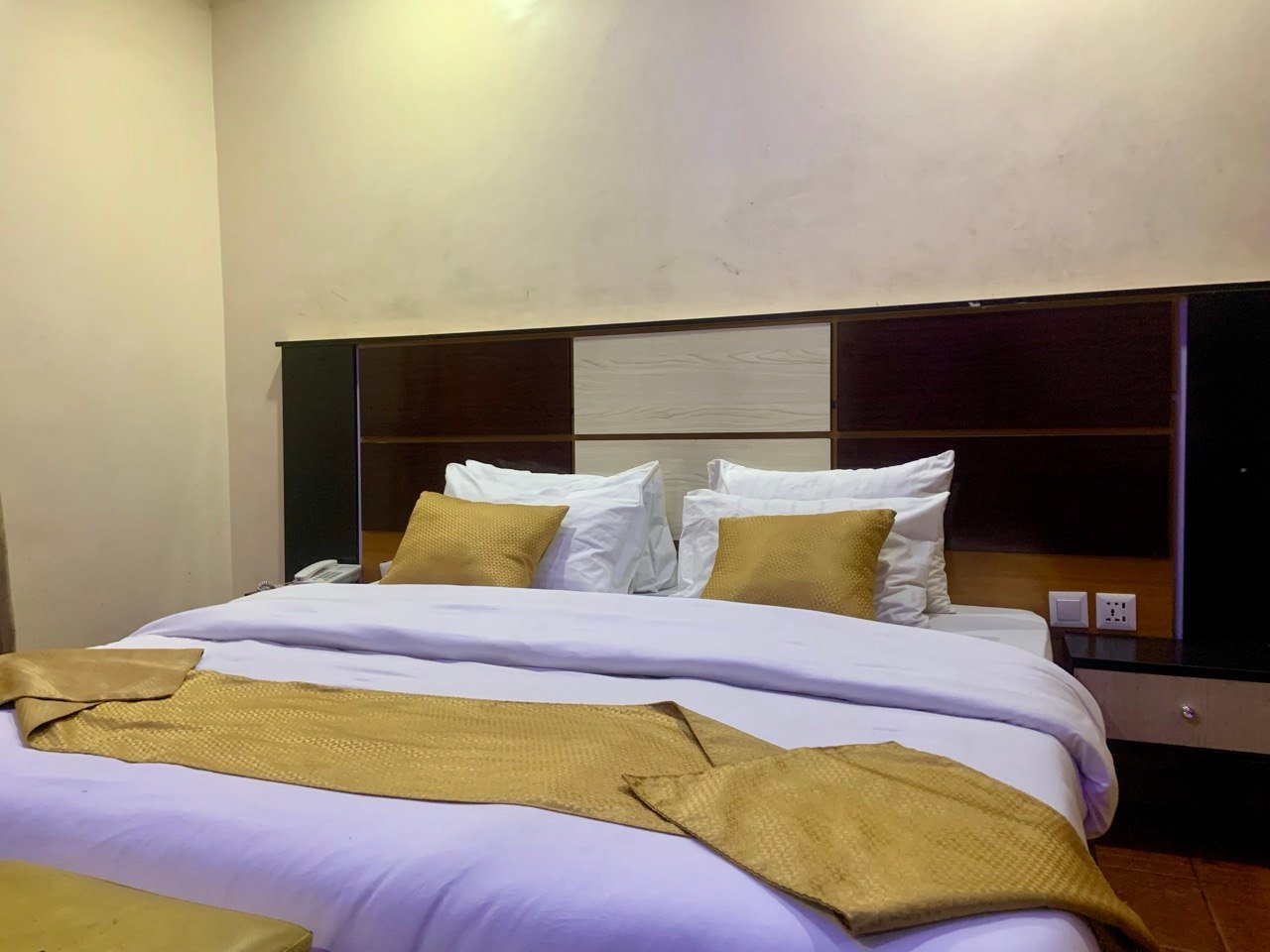 Executive Suite Image 1