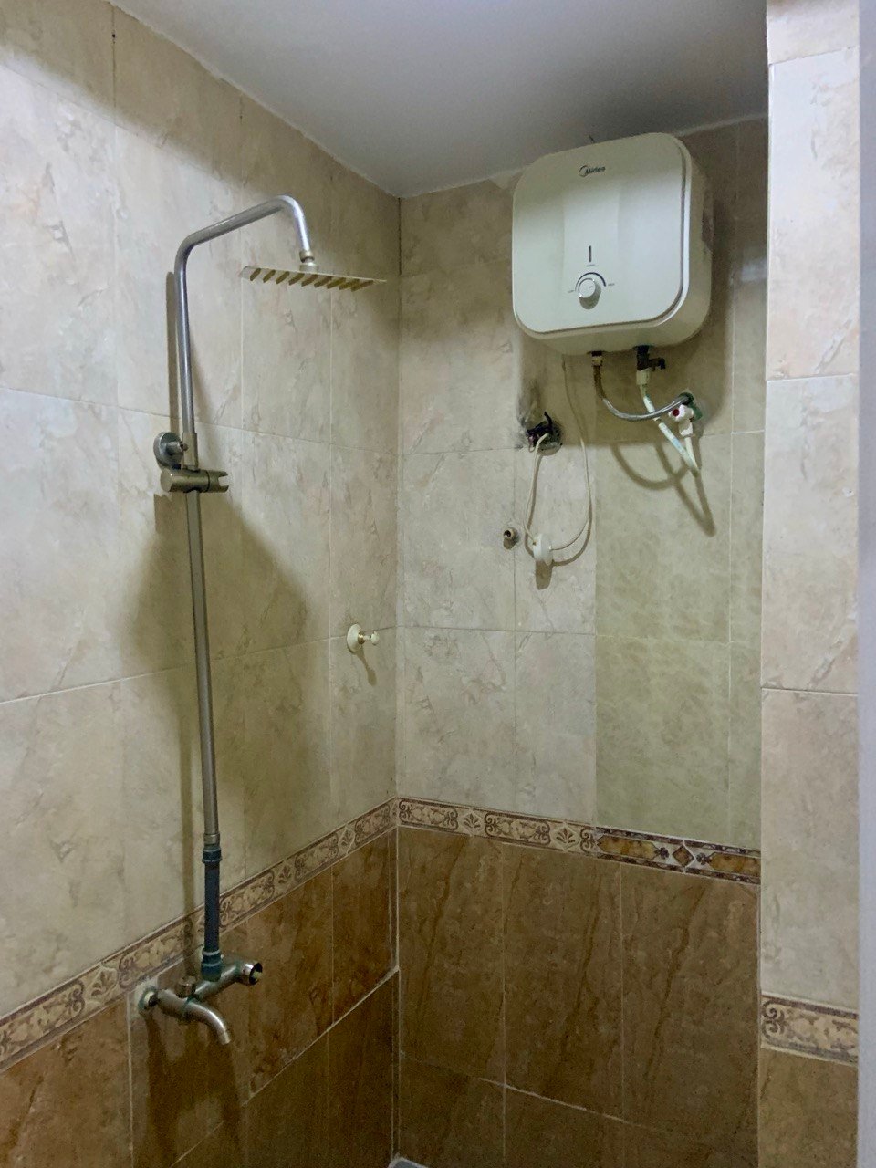 Executive Suite Image 1