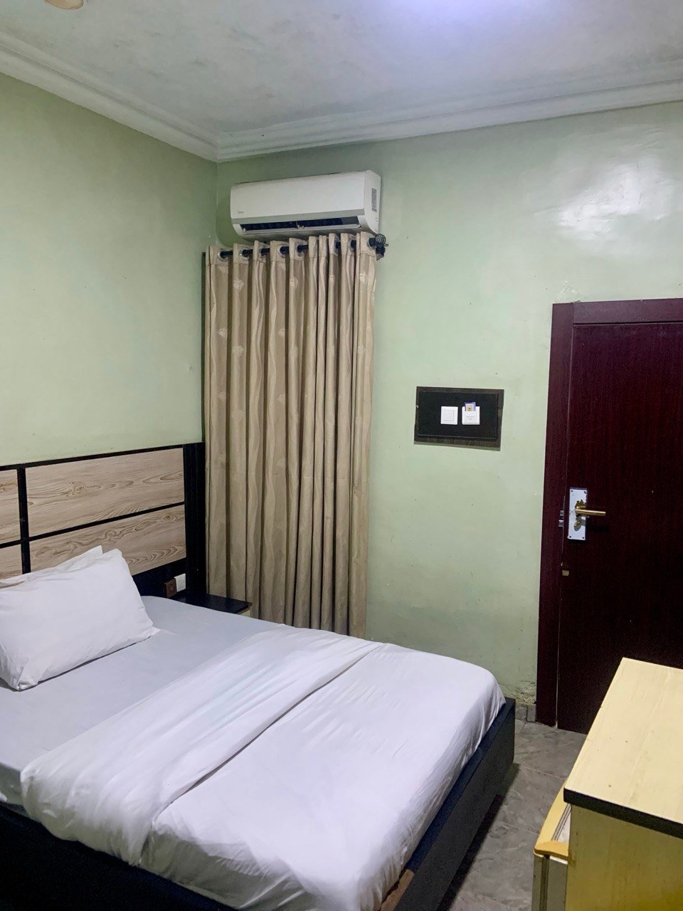 Standard Room Image 1